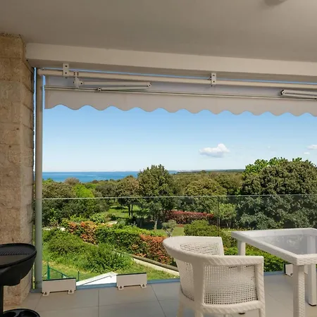 Dream Lounge Mit Meerblick Pula